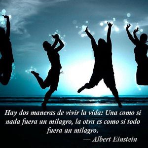 Hay Dos Maneras De Vivir La Vida Frases Pw