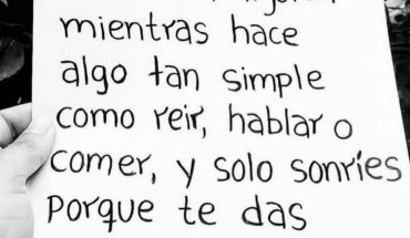 Alguna vez has mirado a alguien mientras hace algo tan simple como reír