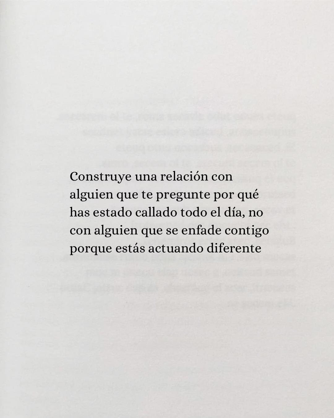 Construye una relación con alguien que te pregunte por qué has estado callado