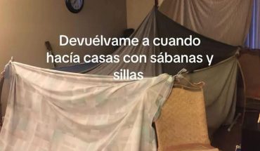 Devuélvame cuando hacia casa con sabanas y sillas